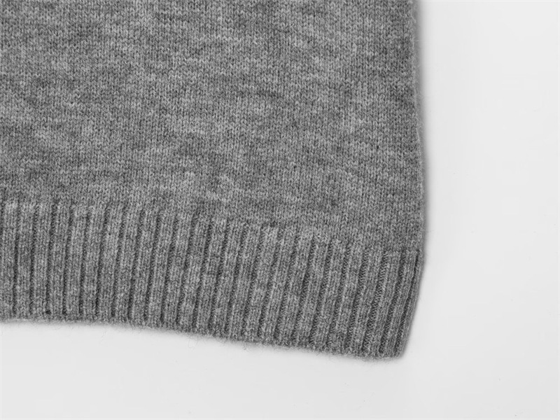 Ladies Plain Relaxed Fit Polyester Crew Sweater