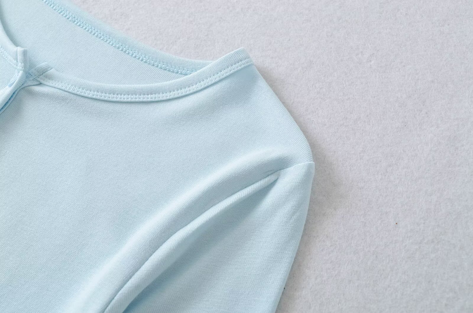 V-Neck Single Row Button Mid-Sleeve T-Shirt