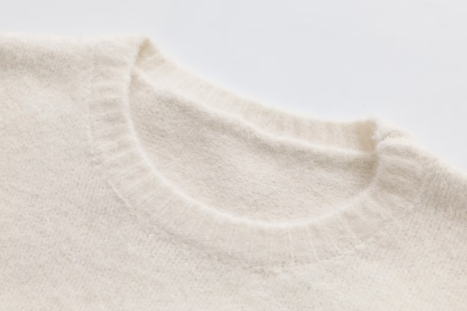 Crewneck Plain Cropped Polyester Sweater