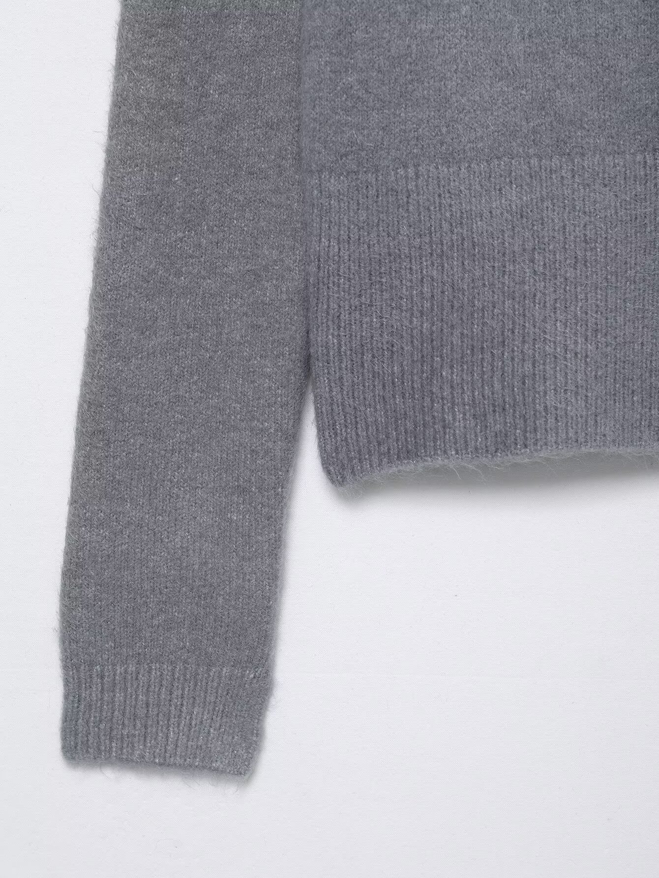 Crew Full Sleeve Circular Closure Sweater