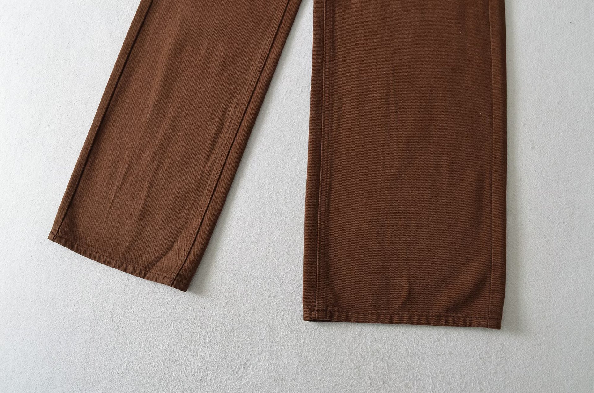 Loose high waisted wide leg mop jeans