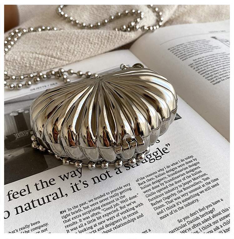 Mini Heart Shell Bag For Women Fashion New High Quality Alloy Design Handbag Female Beading Chain Shoulder Messenger Bag Femme