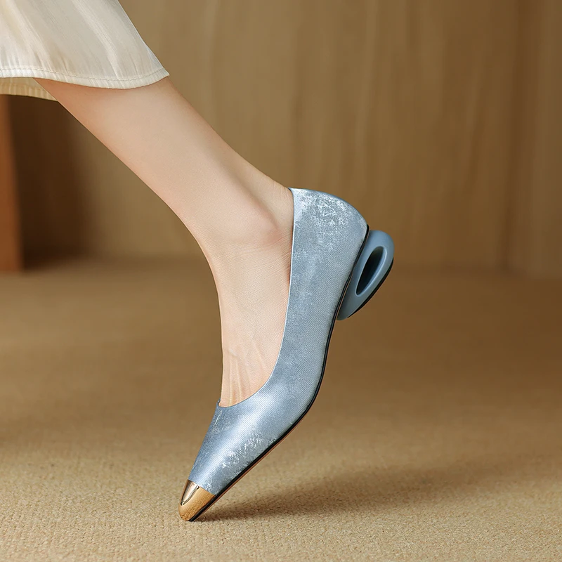 Cowhide Ladies Stiletto Shoes Single Tone Polished