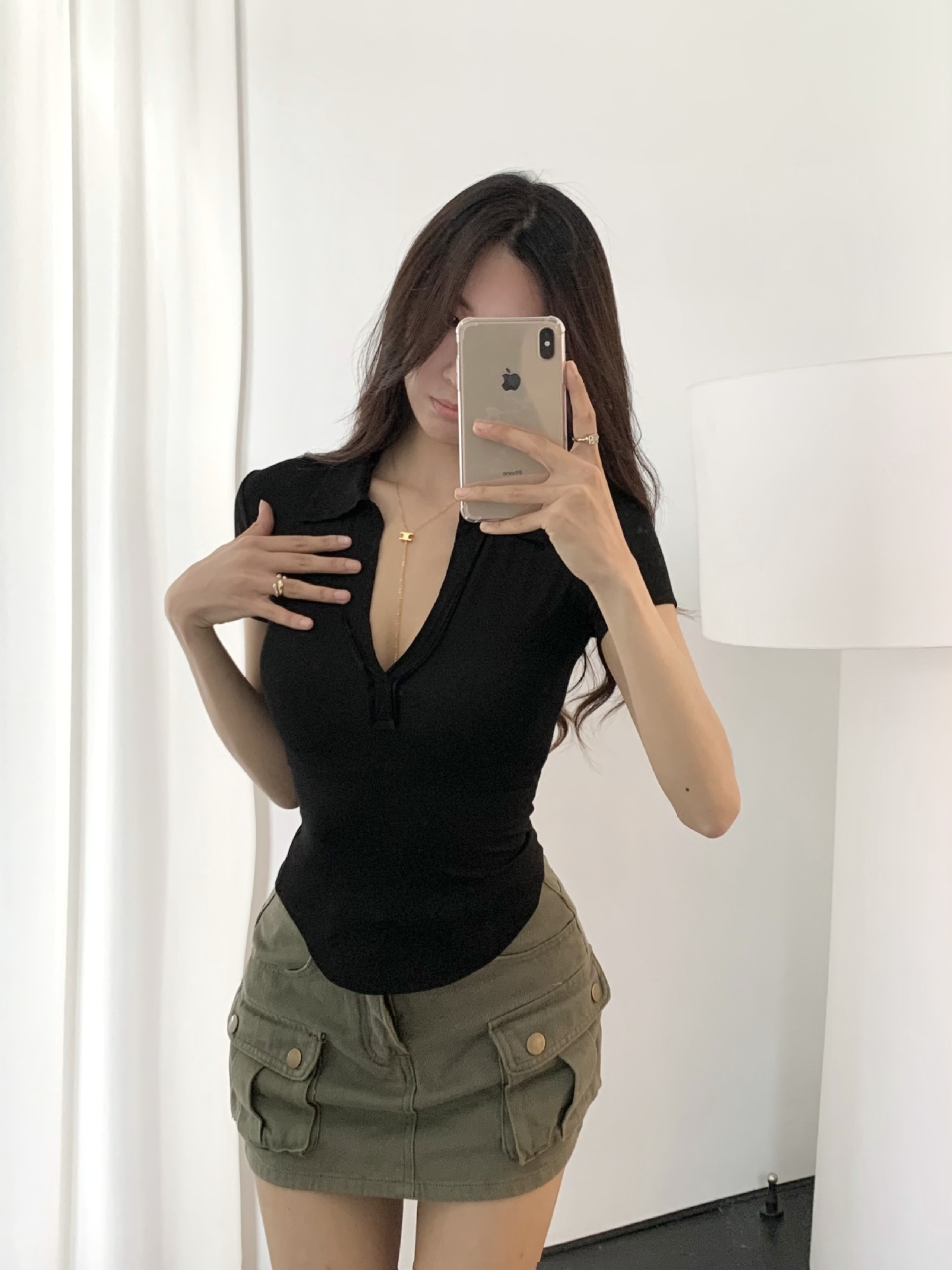 Plain Spandex Plunge Frayed Rounded Slim Tee