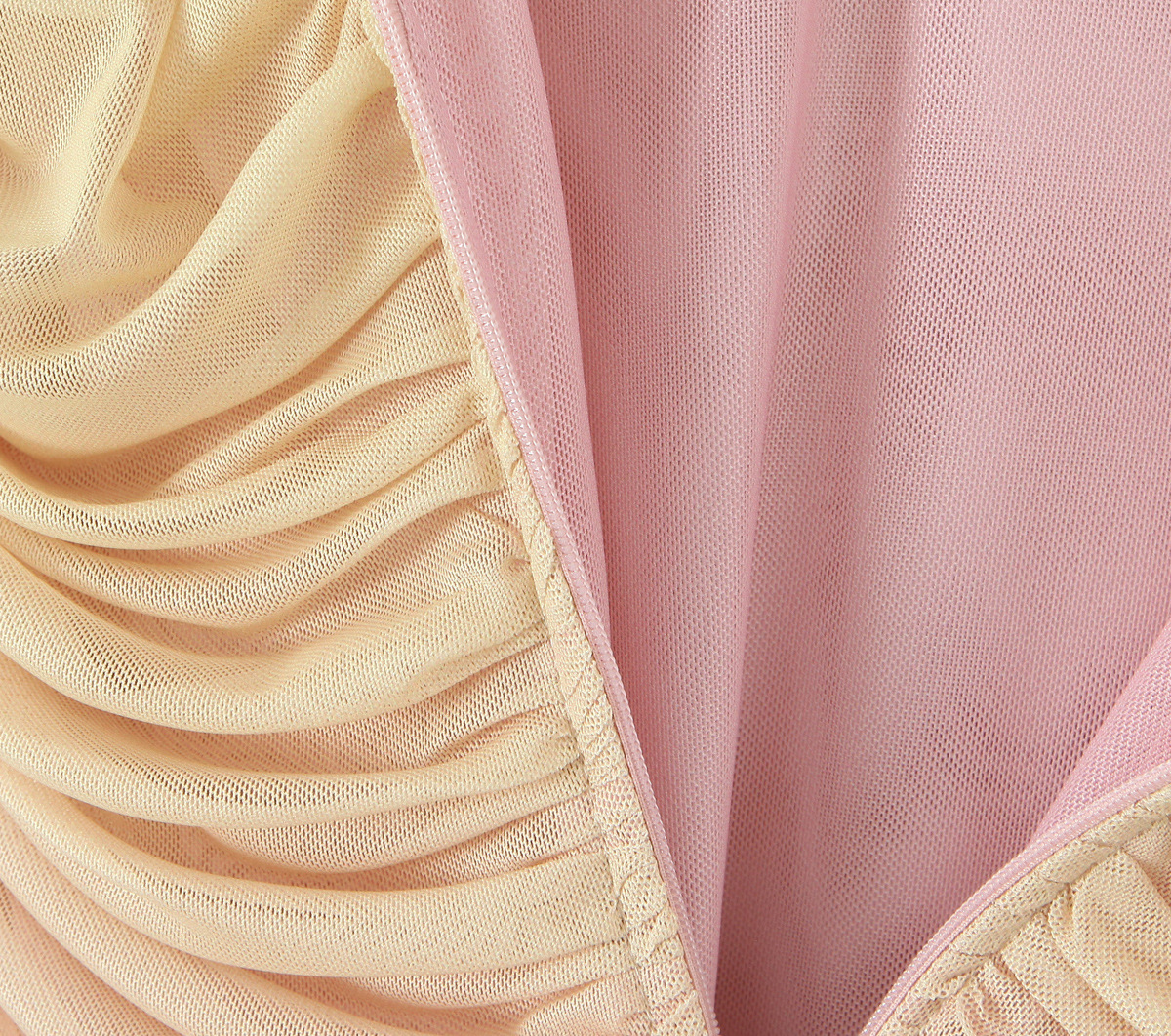 Gradient wrinkled waist cinching strapless dress