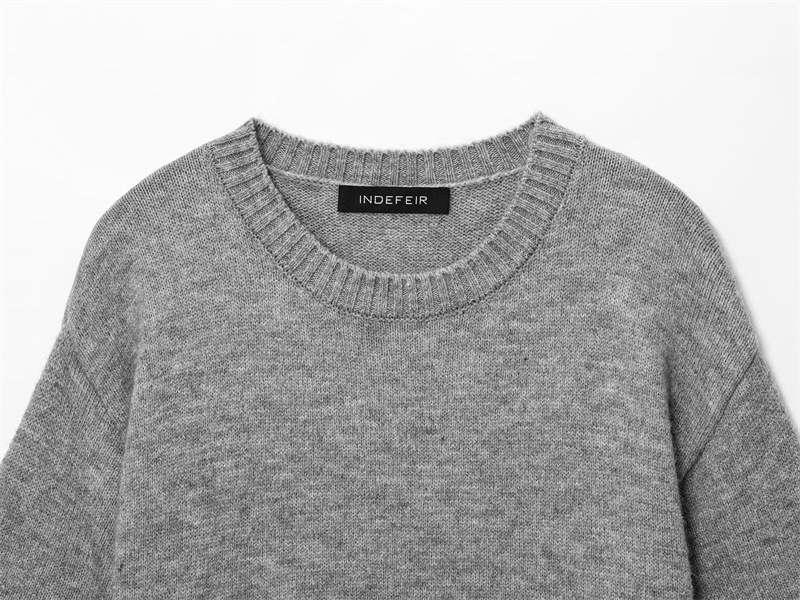 Ladies Plain Relaxed Fit Polyester Crew Sweater