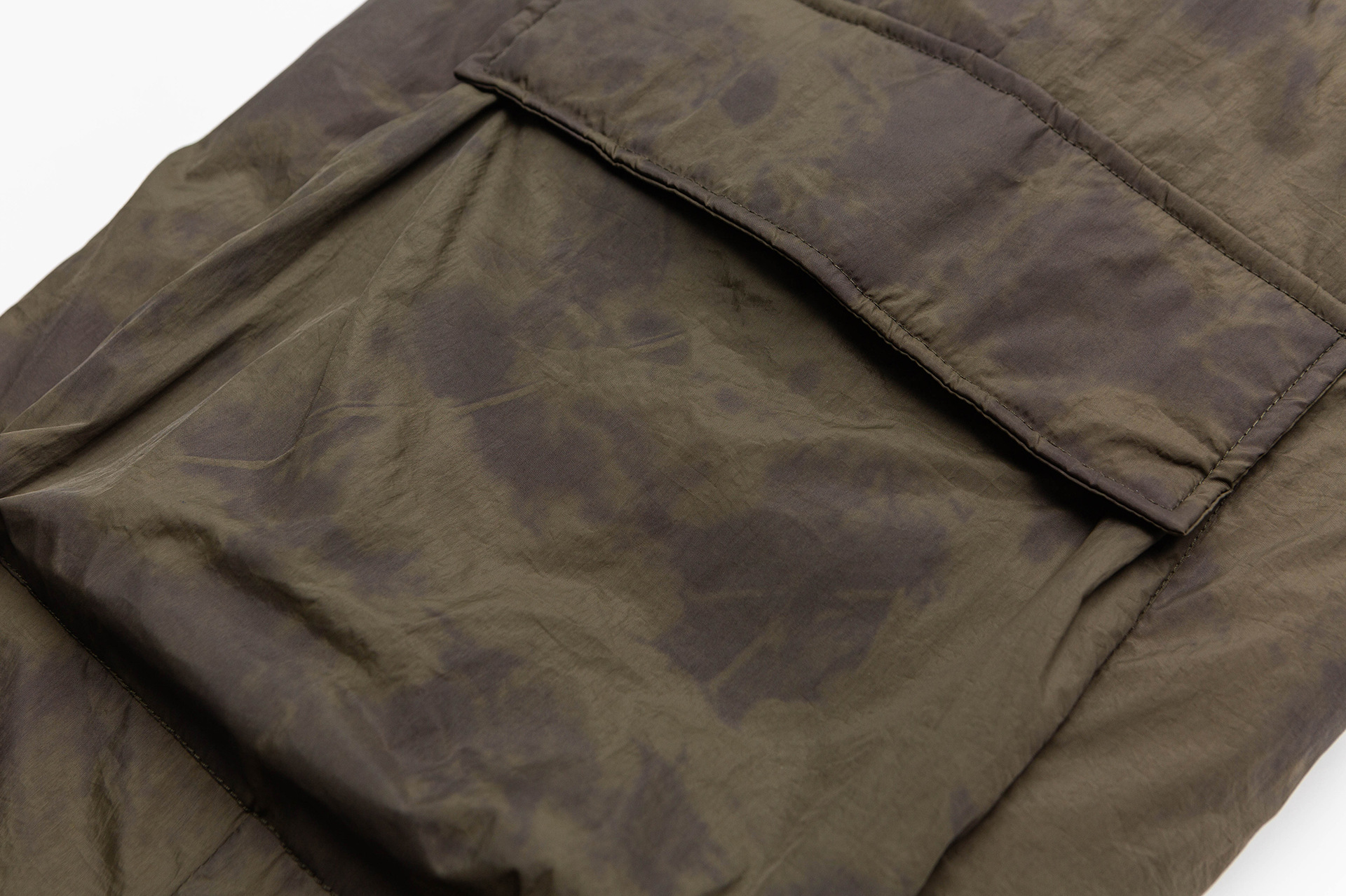 Water-Resistant and Windproof Insulated for Cold Weather