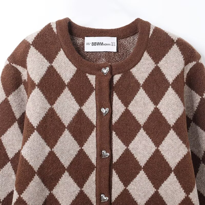 Diamond patterned jacquard knitted cardigan