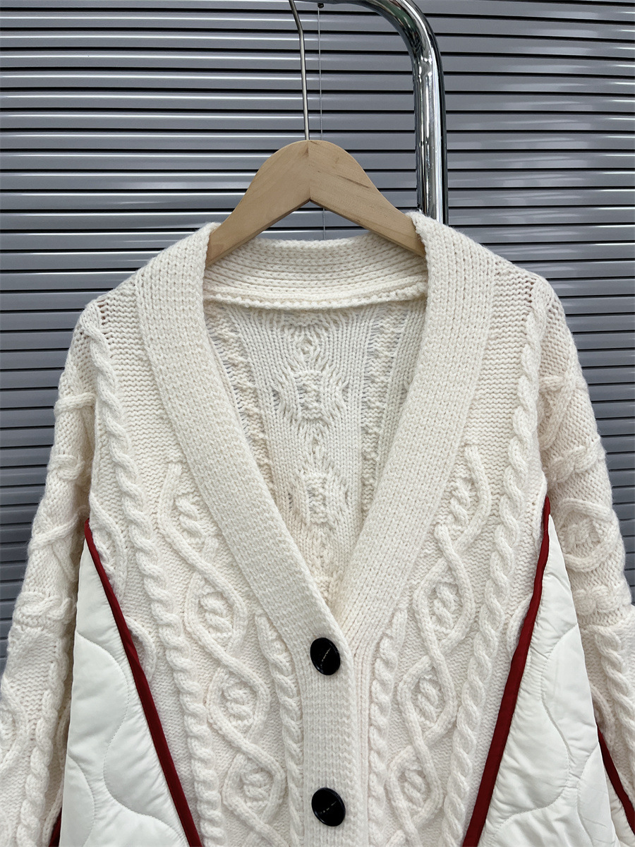Ladies Oversized Chunky Knit Acrylic Blend Cardigan