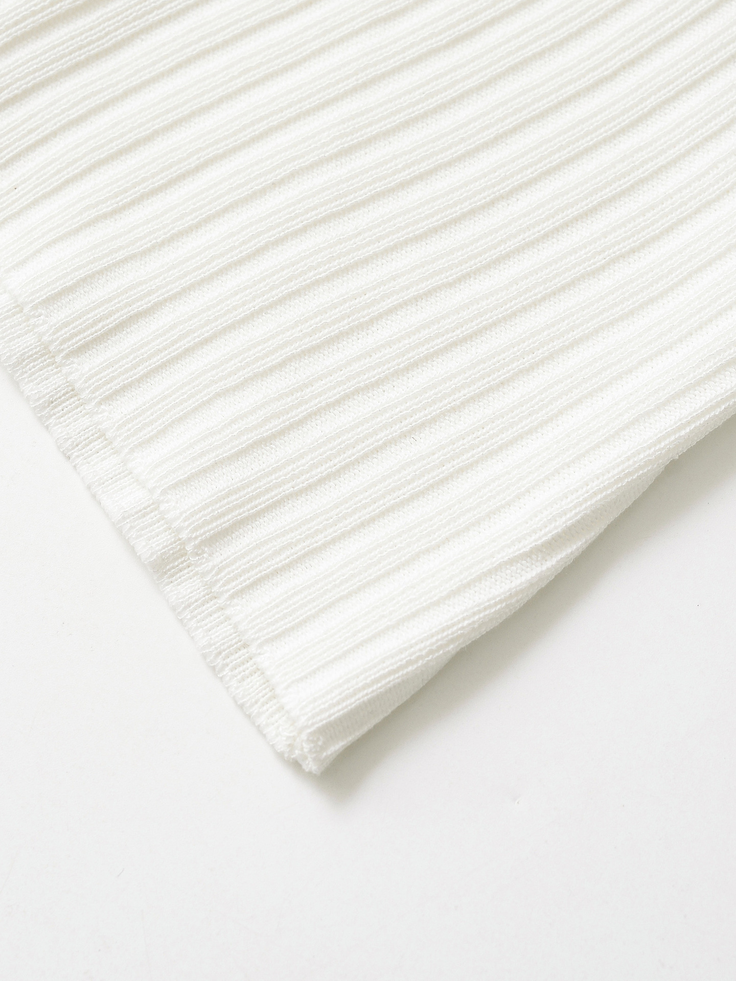 Ladies Sleeveless Ribbon Knot Eyelet Tee
