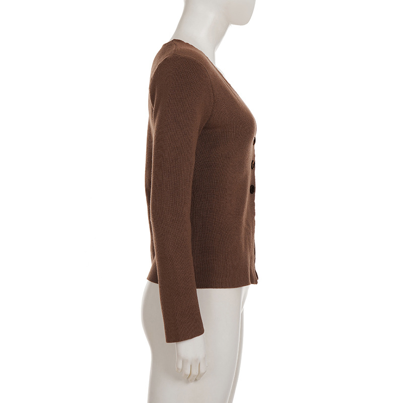 Short Slim Fit Retro Knit Sweater
