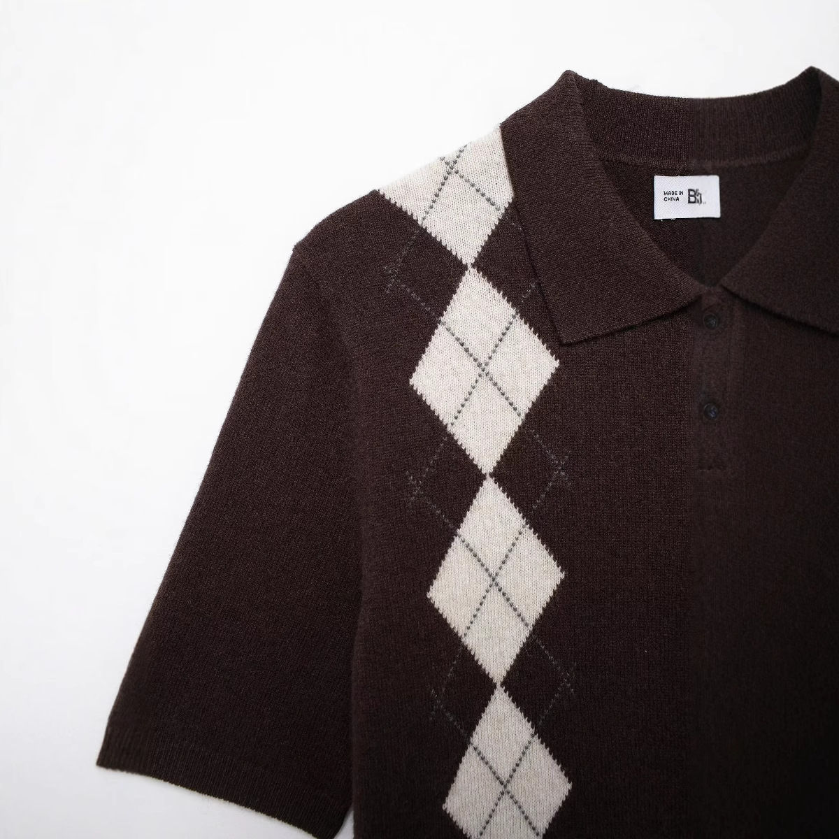 Lozenge Elbow-Length Button Placket Pullover