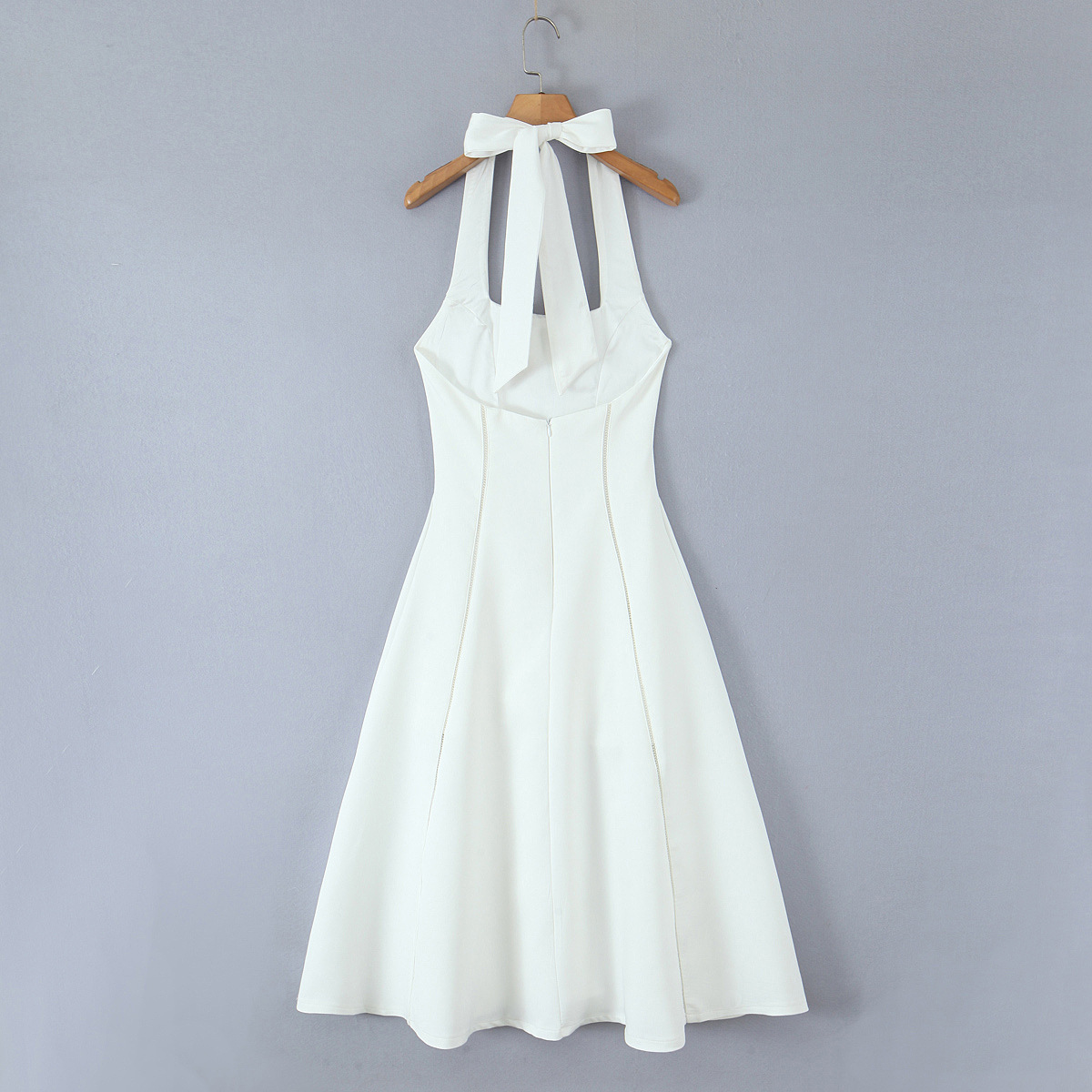 Neck strap dress