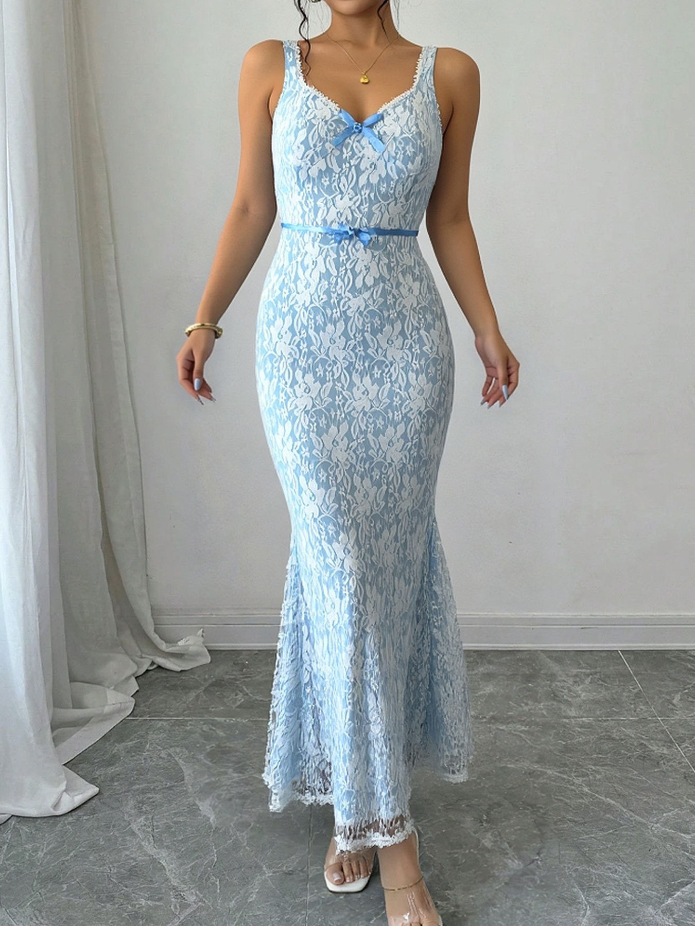 V-Neck Sleeveless Cutout Patterned Dress