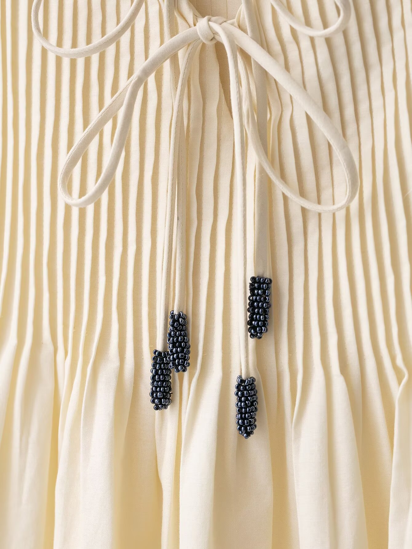 Two-Tone Trimmed Crew Cami