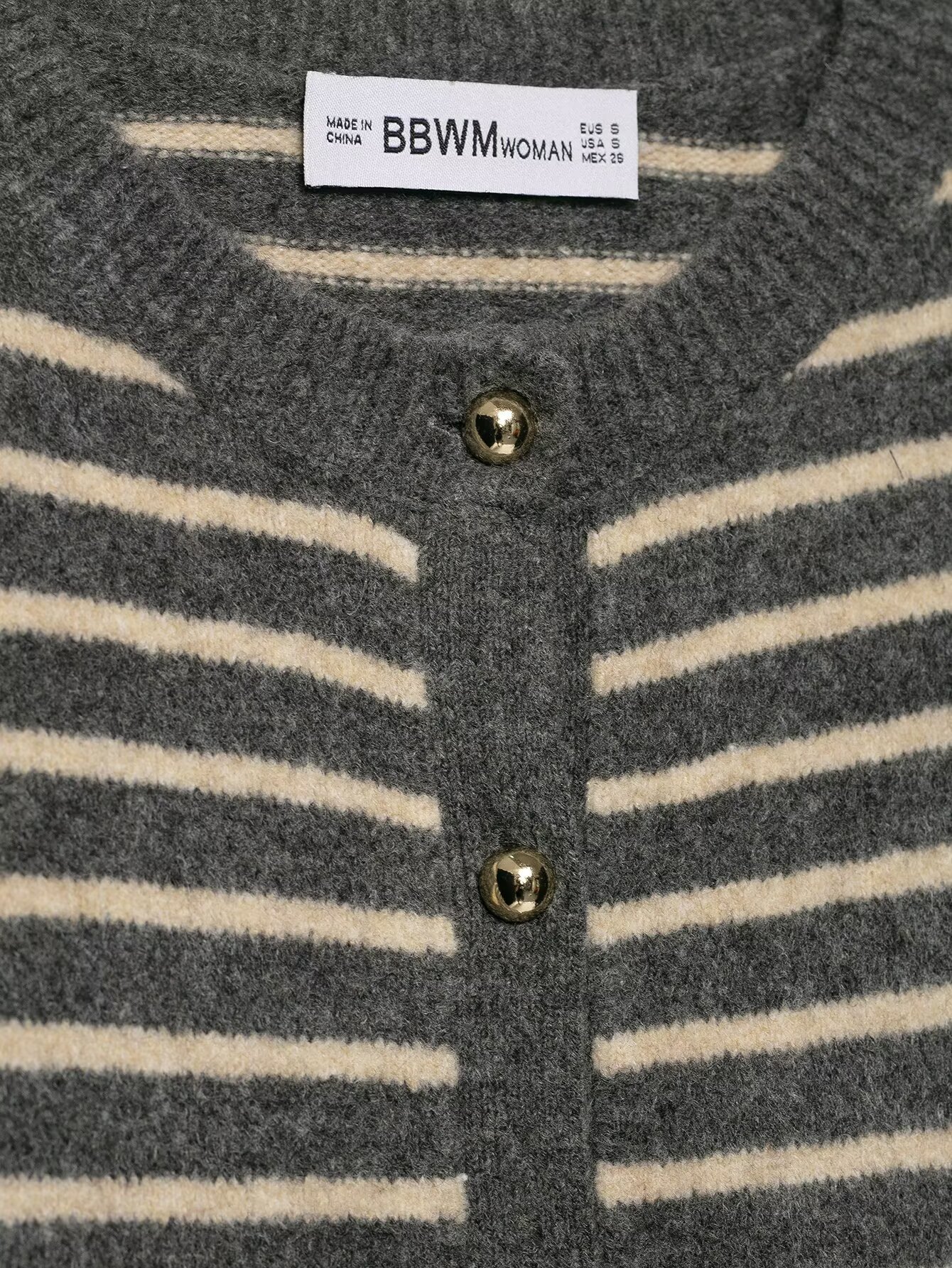 Round neck top with striped knitting