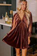 Clay Elastic V Neck Puff Sleeve Flowy Velvet Dress - Image 5