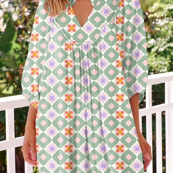Green Geometric Floral Print 3/4 Sleeve Notched Neck Mini Dress